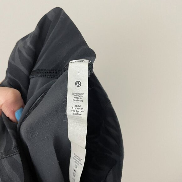 Lululemon Align Crop Le Tigre Camo Deep Coal Multi Leggings Size 4 - Picture 3 of 8